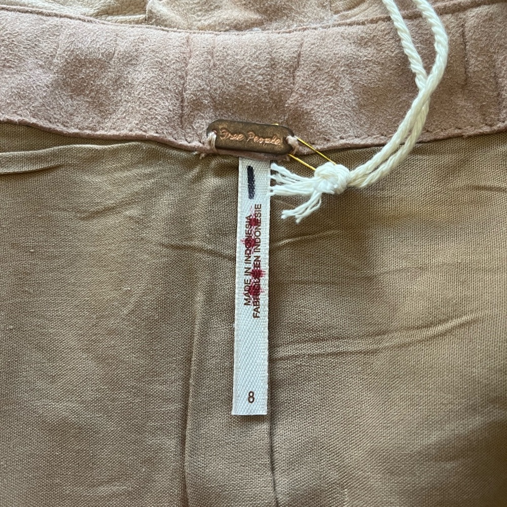 Free People Bali Honeybuzz Suede Shorts - Size 8 - Picture 8 of 8